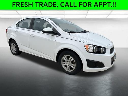 Summit White 2014 Chevrolet Sonic LT
