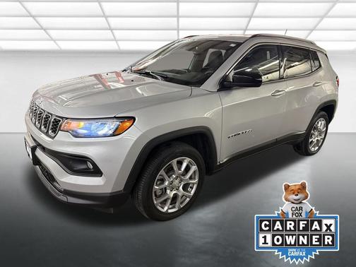 2024 Jeep Compass Latitude Lux