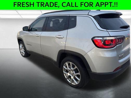 2024 Jeep Compass Latitude Lux