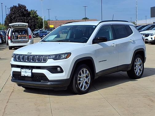 2022 Jeep Compass Latitude Lux