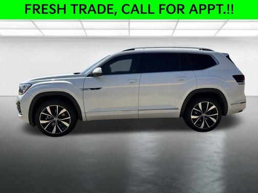 Opal White Pearl 2024 Volkswagen Atlas 2.0T SEL Premium R-Line 4MOTION