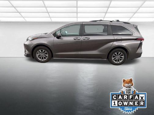 Predawn Gray Mica 2022 Toyota Sienna XLE