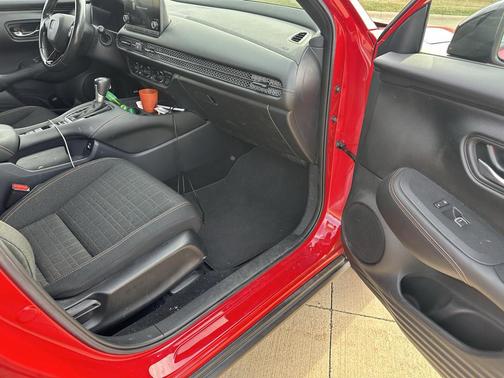 2023 Honda HR-V AWD Sport