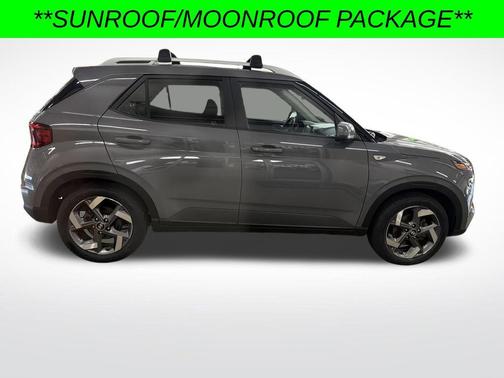 2022 Hyundai VENUE SEL