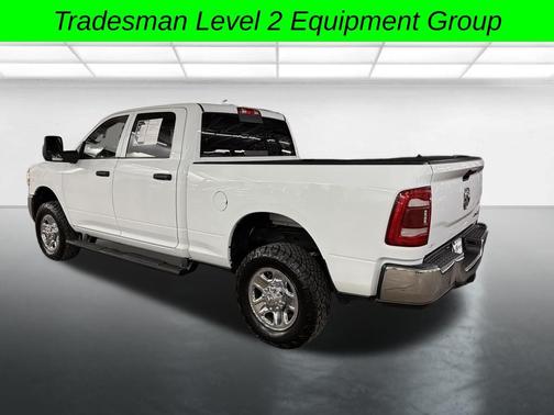 2023 RAM 2500 Tradesman Crew Cab 4x4 6'4' Box