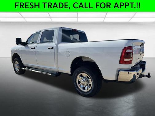2023 RAM 2500 Tradesman Crew Cab 4x4 6'4' Box