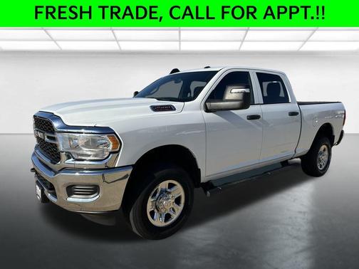 2023 RAM 2500 Tradesman Crew Cab 4x4 6'4' Box