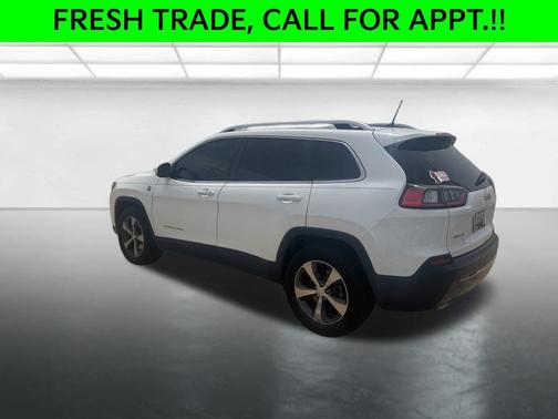 Bright White Clearcoat 2019 Jeep Cherokee Limited