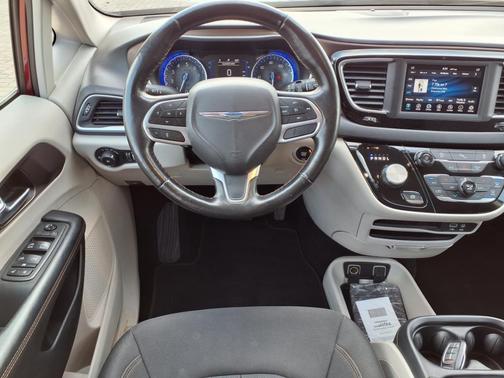 2019 Chrysler Pacifica Touring Plus