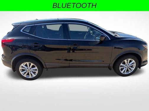Magnetic Black Pearl 2019 Nissan Rogue Sport S