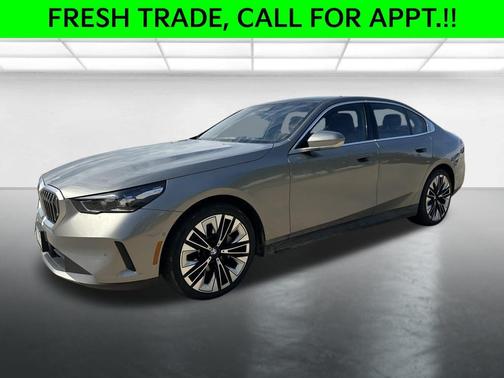 Gray Metallic 2024 BMW 530 xDrive