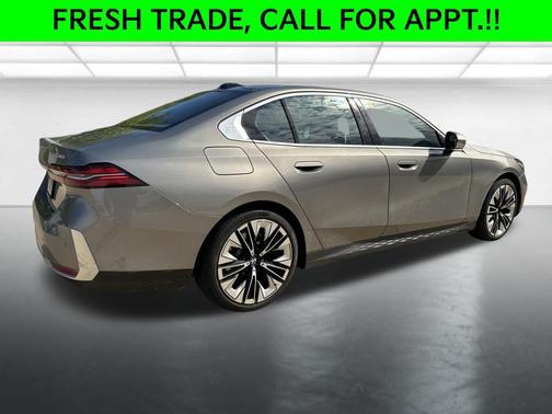 Gray Metallic 2024 BMW 530 xDrive