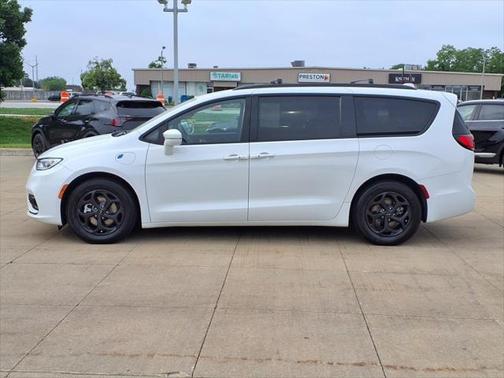 2021 Chrysler Pacifica Hybrid Limited