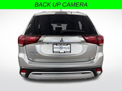 2020 Mitsubishi Outlander ES