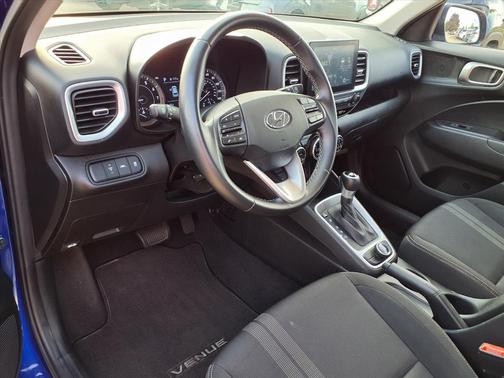 2021 Hyundai VENUE SEL