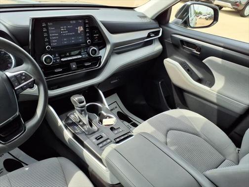 2021 Toyota Highlander L