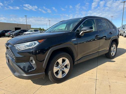 2019 Toyota RAV4 Hybrid XLE