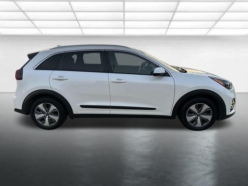 2020 Kia Niro LX