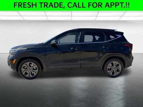 Fusion Black 2024 Kia Seltos S