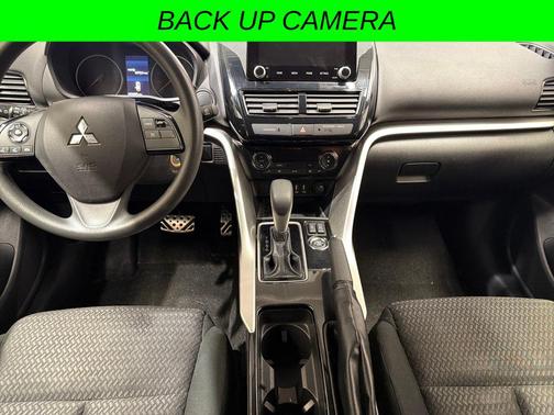 Labrador Black Pearl 2022 Mitsubishi Eclipse Cross LE