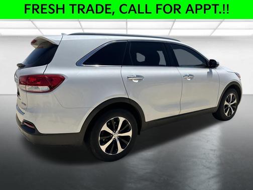 Snow White Pearl 2016 Kia Sorento EX