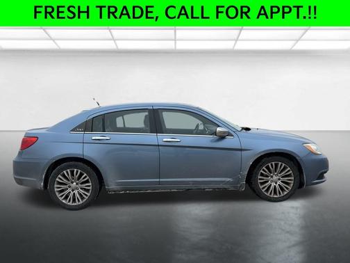 2011 Chrysler 200 Limited