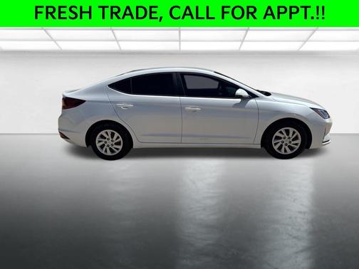Quartz White Pearl 2020 Hyundai ELANTRA SE