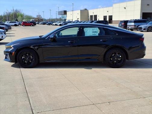 2025 Kia K5 LXS