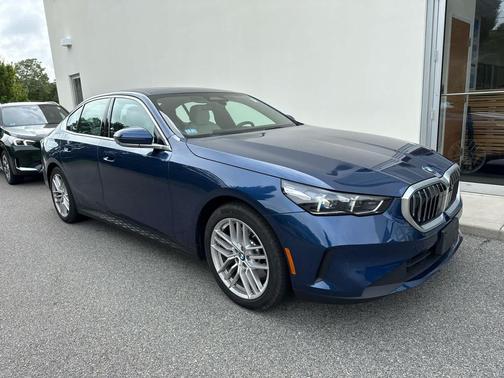 2025 BMW 530 i xDrive