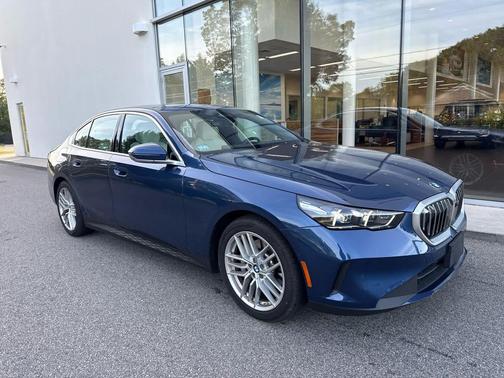2025 BMW 530 i xDrive