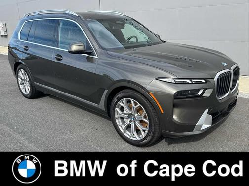 Manhattan Green Metallic 2026 BMW X7 xDrive40i
