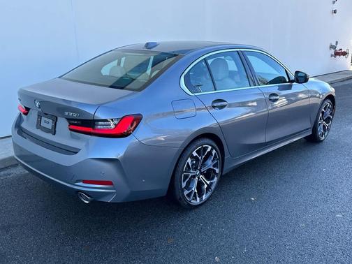 2026 BMW 330 xDrive NA