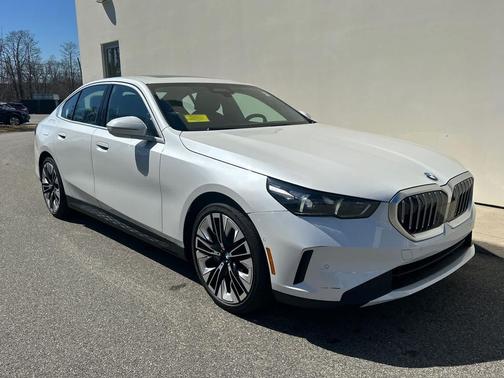 2024 BMW 540 i xDrive
