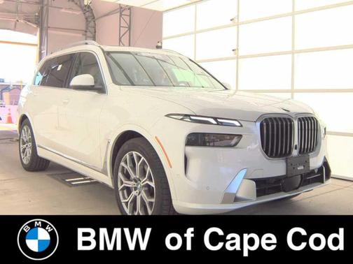 Mineral White Metallic 2026 BMW X7 xDrive40i