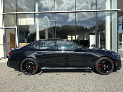 2026 BMW M5 Base