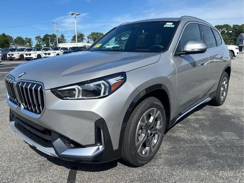 Space Silver Metallic 2026 BMW X1 xDrive28i