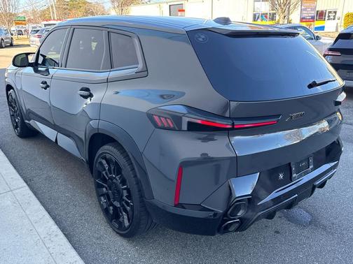 2025 BMW XM Sports Activity Vehicle