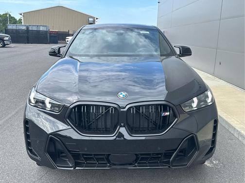 Black Sapphire Metallic 2027 BMW X6 M60i