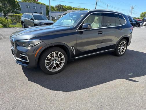 Dark Graphite Metallic 2021 BMW X5 xDrive40i