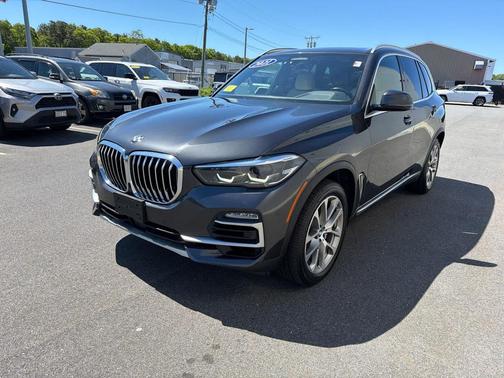 Dark Graphite Metallic 2021 BMW X5 xDrive40i