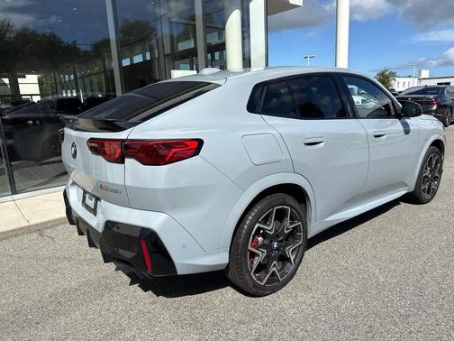 2025 BMW X2 M35i