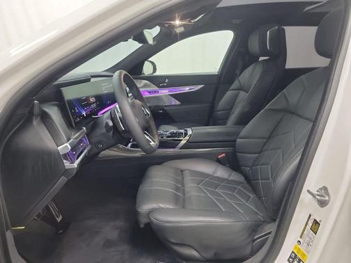 2023 BMW 760 i xDrive