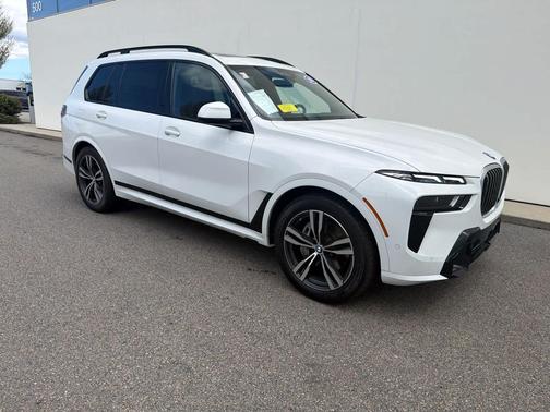 Alpine White 2024 BMW X7 xDrive40i