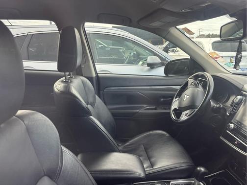 2020 Mitsubishi Outlander SEL