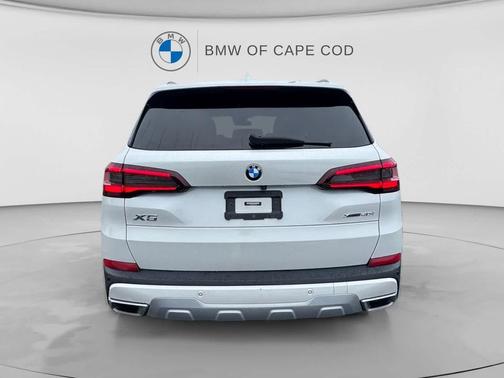 Mineral White Metallic 2023 BMW X5 xDrive40i