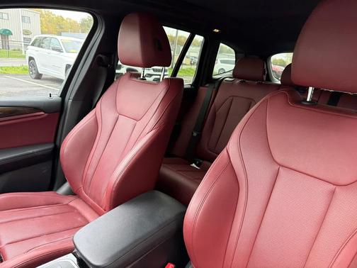 Alpine White 2023 BMW X3 xDrive30i