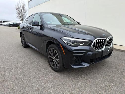 Carbon Black Metallic 2022 BMW X6 xDrive40i