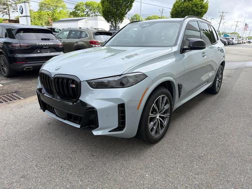 Brooklyn Grey Metallic 2026 BMW X5 M60i