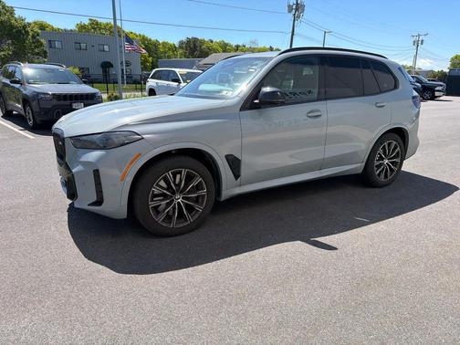 Brooklyn Grey Metallic 2026 BMW X5 M60i