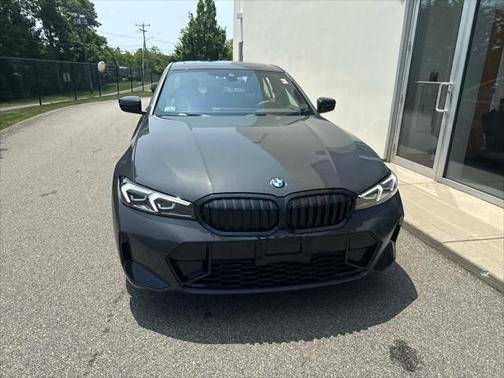 2025 BMW 330 i xDrive